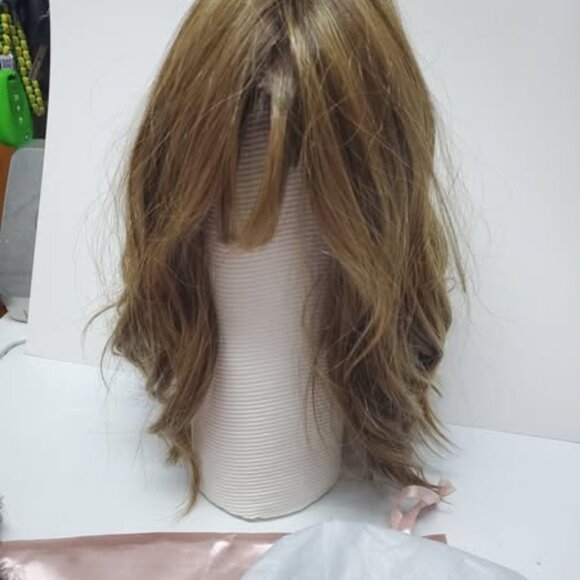Jennie Monofiliament Wig from Nel's Wigs NWT Light Brown - Picture 8 of 8